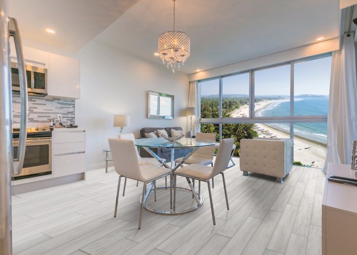 roomWhitespringspine